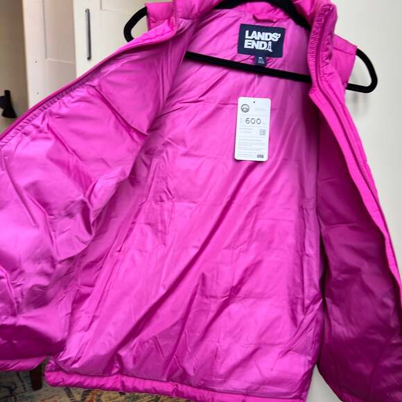 Lands' End Puffer Vest Women's 600 Fill Power Packable Down in Pink valentines - Picture 3 of 5